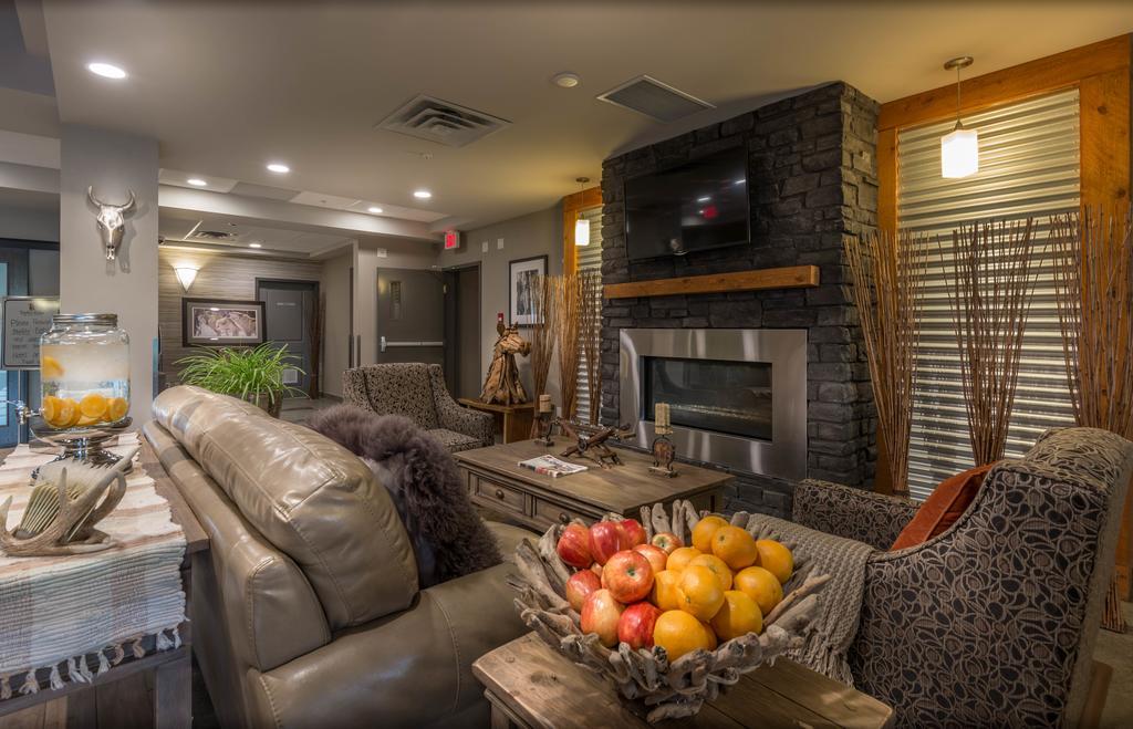Timber Ridge Inn And Suites Fox Creek Exteriér fotografie