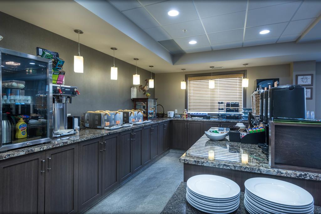 Timber Ridge Inn And Suites Fox Creek Exteriér fotografie