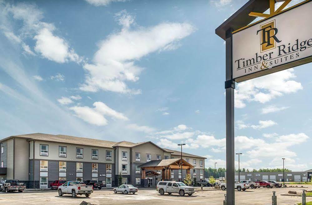 Timber Ridge Inn And Suites Fox Creek Exteriér fotografie